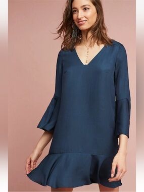 Anthropologie Maeve Galway Fluttered Navy V-Neck Ruffle-Hem Tunic